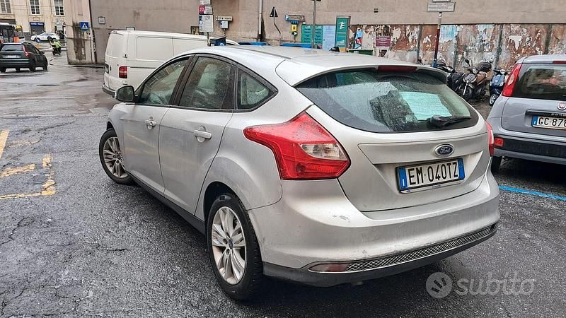 Usata Ford Focus 95 CV (69 kW) 2012 Berlina