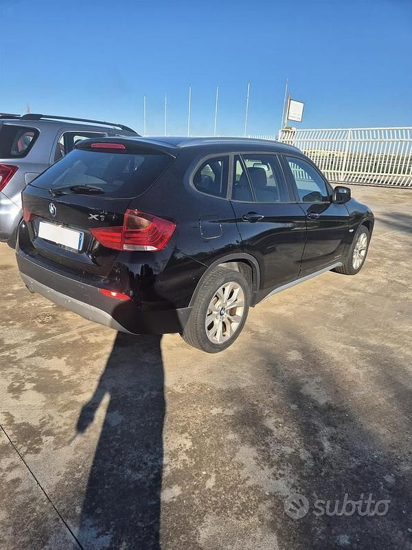Usado BMW X1 177 HP (130 kW) 2009 Preto SUV