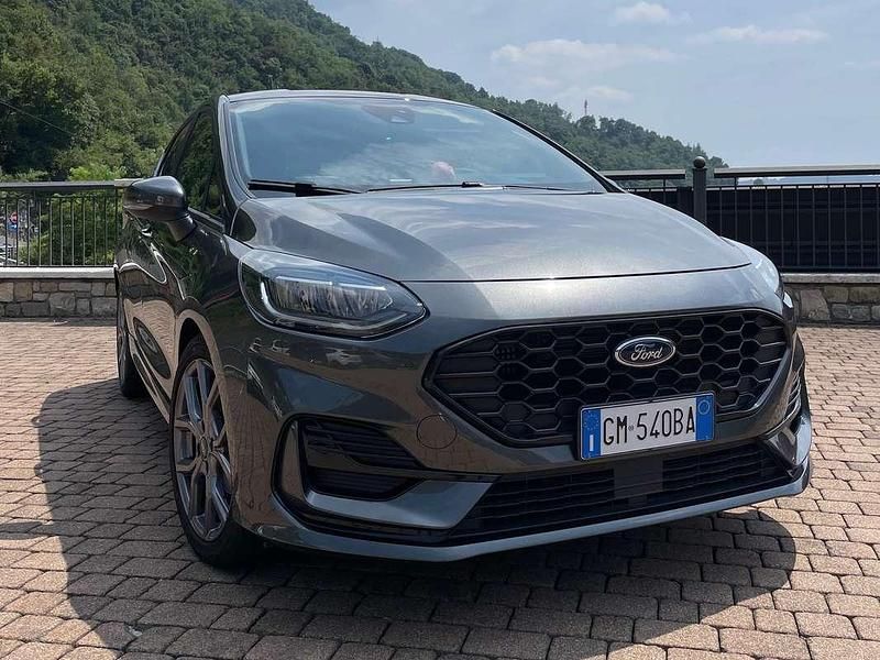 Grigio Usata 2023 Ford Fiesta ST-Line Utilitaria | 19.500 € (Molto cara) - Immagine 1/4