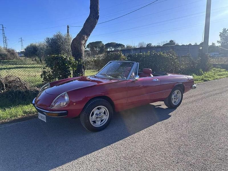 Usata Alfa Romeo Spider Veloce 114 CV (83 kW) 1970 Rosso Cabrio