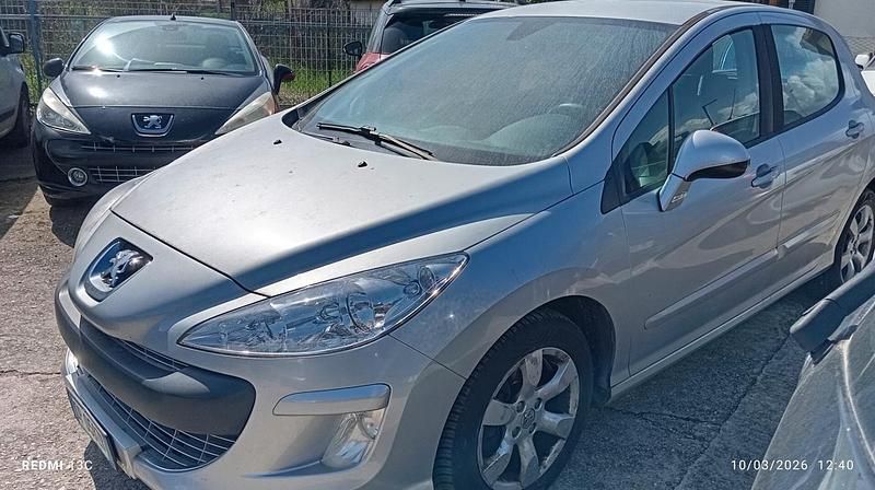 Usata Peugeot 308 Premium 108 CV (79 kW) 2008 Argento Berlina