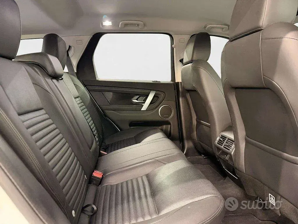 Usata Land Rover Discovery Sport SE 200 CV (147 kW) 2023 Bianco SUV