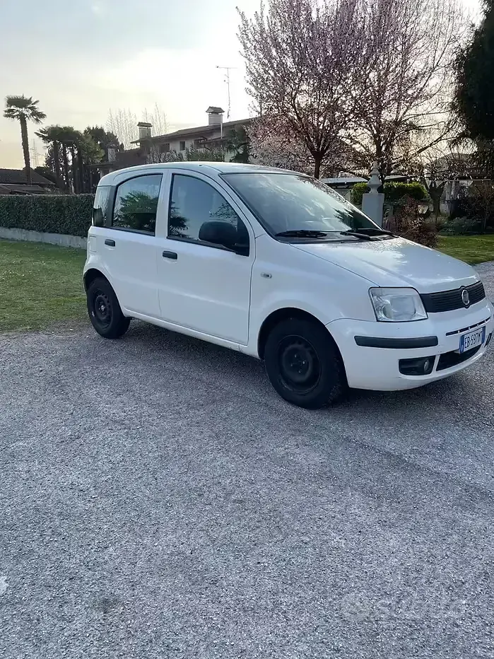 Gebraucht Fiat Panda 54 PS (39 kW) 2010 Weiß Kleinwagen