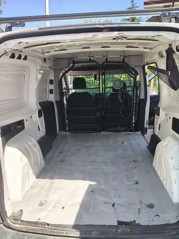 Usata Fiat Doblò Active 105 CV (77 kW) 2010 Monovolume