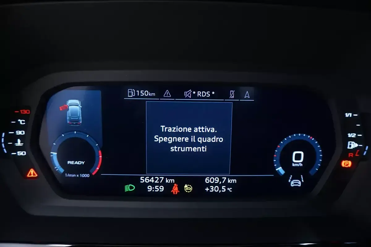 Usata Audi A3 Advanced 110 CV (80 kW) 2023 Grigiogrigio Berlina