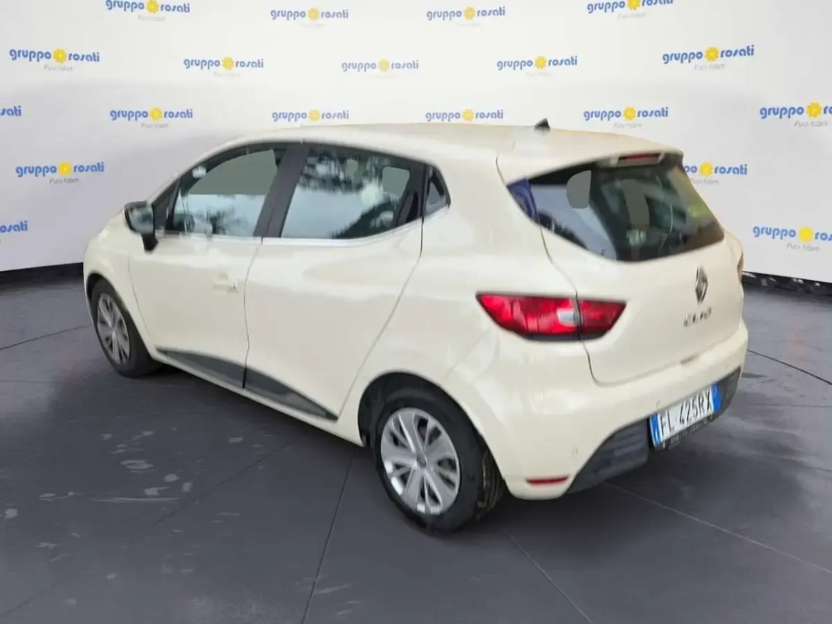 Usado Renault Clio IV Intens 75 CV (55 kW) 2017 Other Berlina
