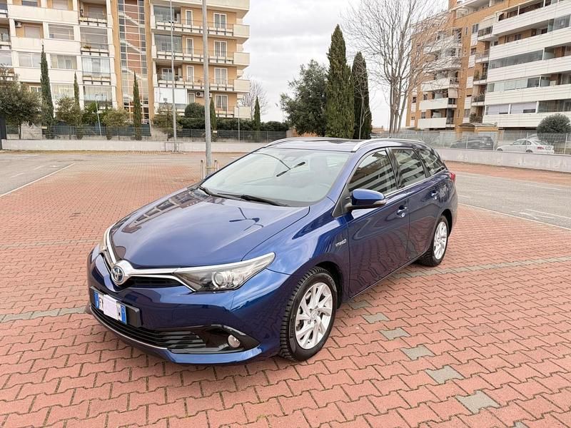 Usata Toyota Auris Touring Sports Business Edition 99 CV (72 kW) 2018 Blu Station wagon