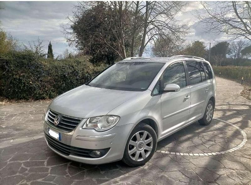 Usata VW Touran Highline 105 CV (77 kW) 2009 Monovolume