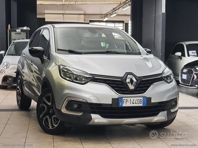 Usata Renault Captur Intens 110 CV (80 kW) 2018 Grigio SUV