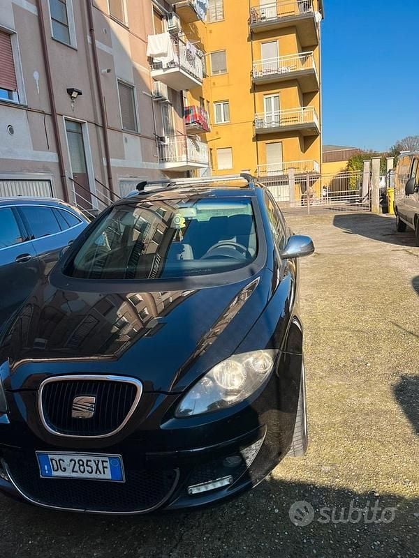 Usata Seat Altea XL 105 CV (77 kW) 2006 Nero Monovolume