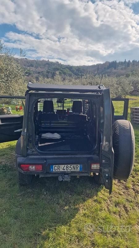 Second-hand Suzuki Jimny 102 CP (75 kW) 2023 Verde SUV