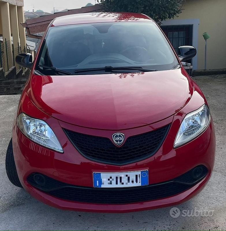 Usata Lancia Ypsilon 2018 Rosso Utilitaria