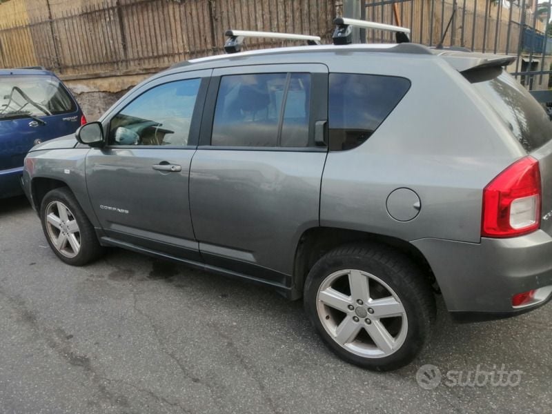 Usata Jeep Compass 163 CV (119 kW) 2013 Grigio SUV