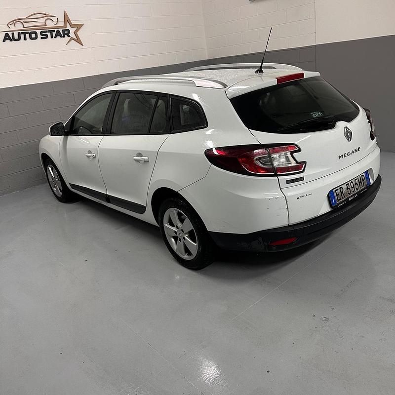 Usata Renault Mégane GrandTour 110 CV (80 kW) 2013 Argento Station wagon