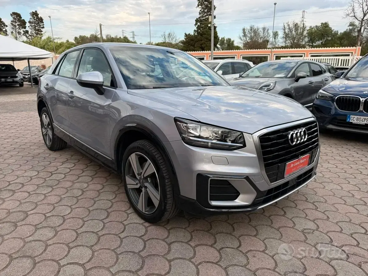 Usata Audi Q2 Design 116 CV (85 kW) 2018 Grigio SUV