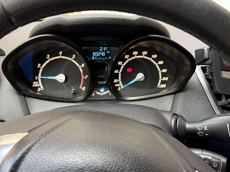 Usata Ford Fiesta 97 CV (71 kW) 2013 Berlina