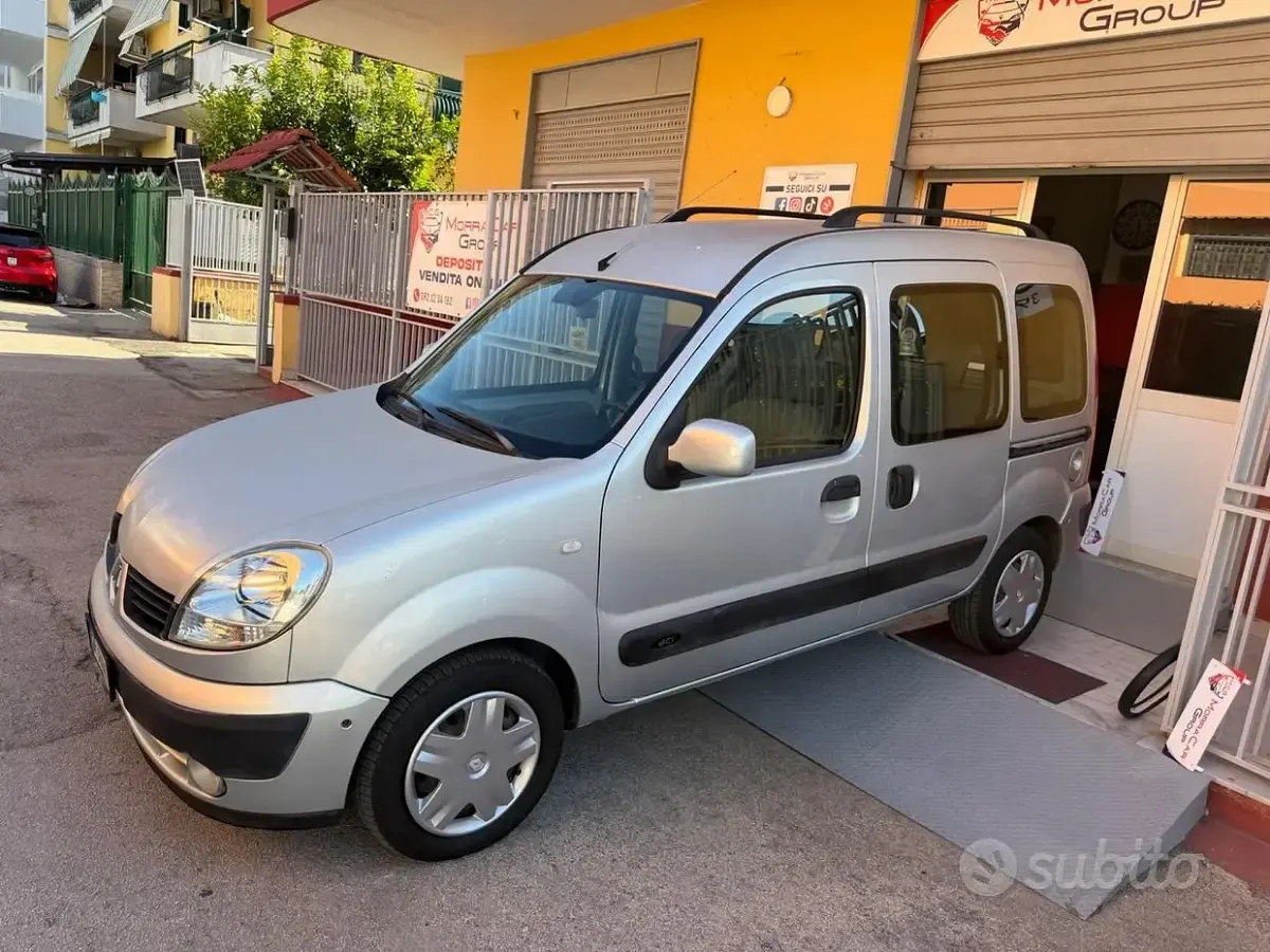 Usata Renault Kangoo 68 CV (50 kW) 2006 Grigio Monovolume