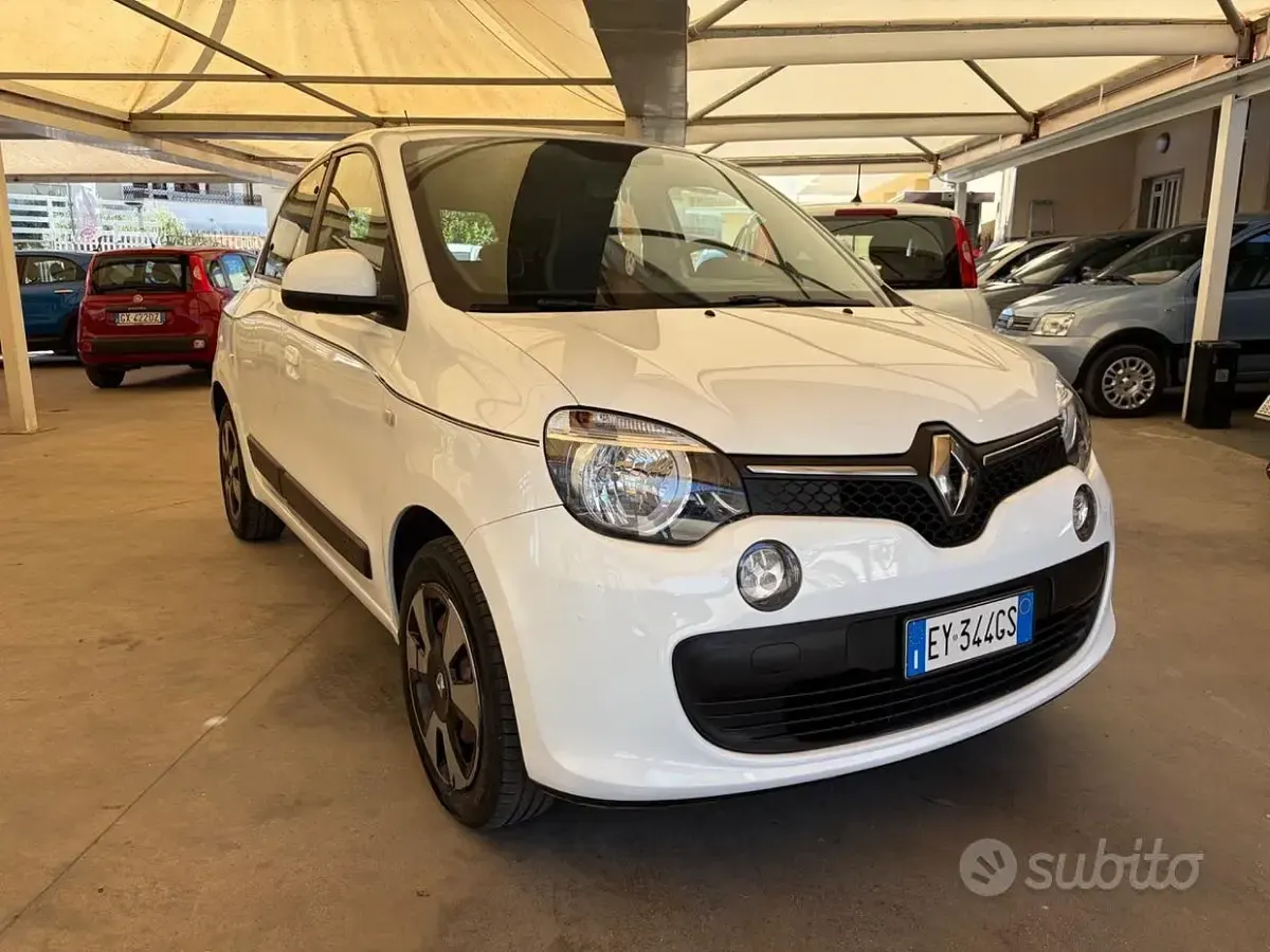 Usata Renault Twingo SE 69 CV (50 kW) 2015 Bianco Utilitaria