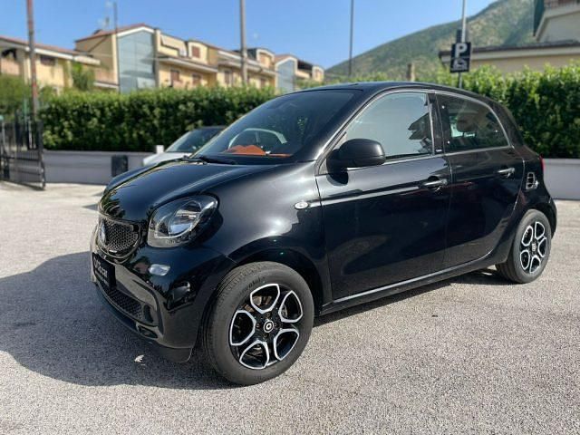 Usata Smart ForFour Passion 71 CV (52 kW) 2018 Antracite Utilitaria