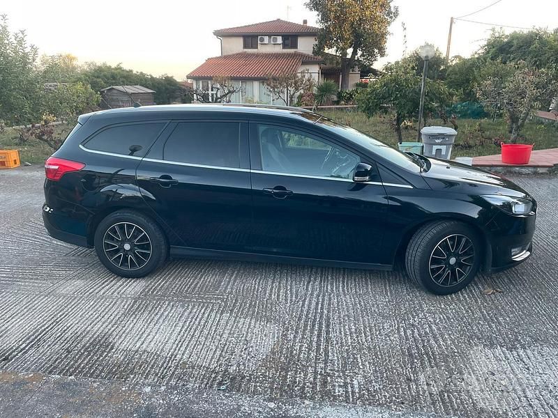 Usata Ford Focus 120 CV (88 kW) 2017 Station wagon
