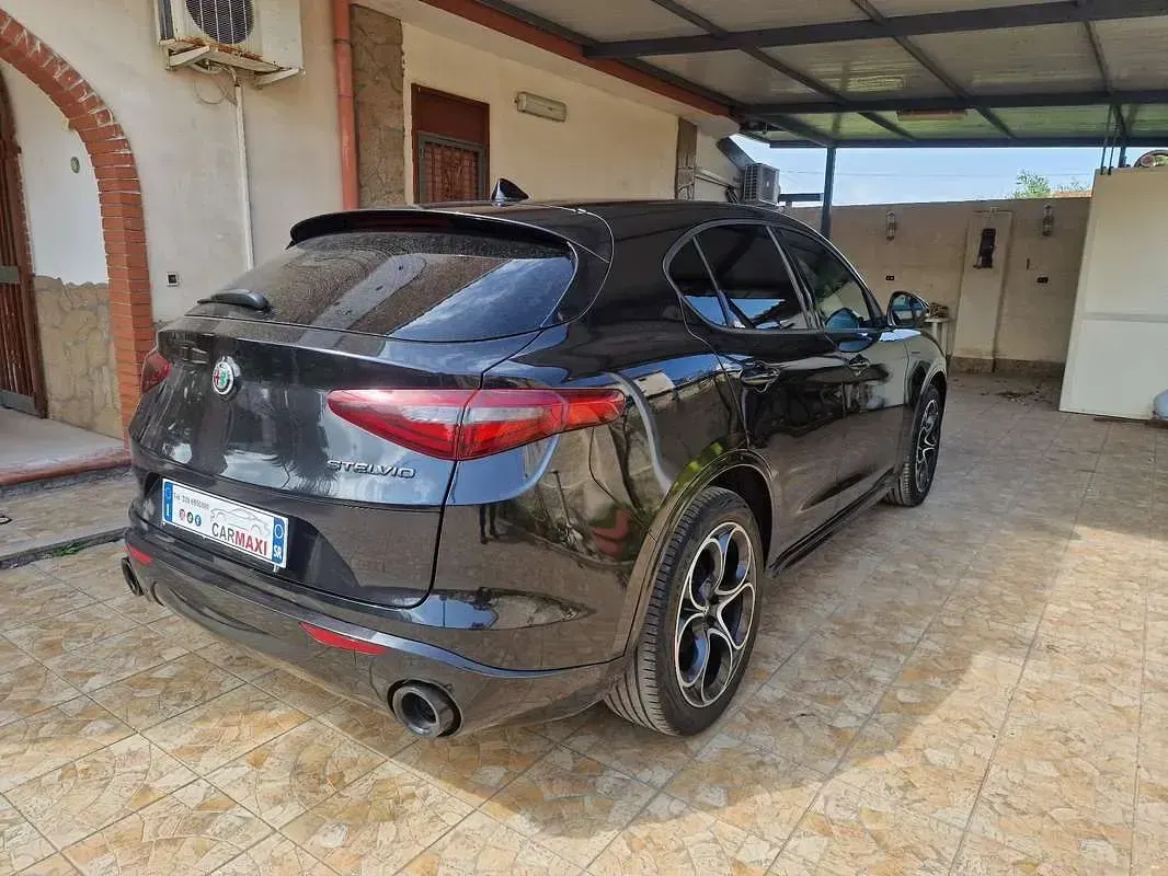 Usata Alfa Romeo Stelvio Veloce 209 CV (153 kW) 2021 SUV