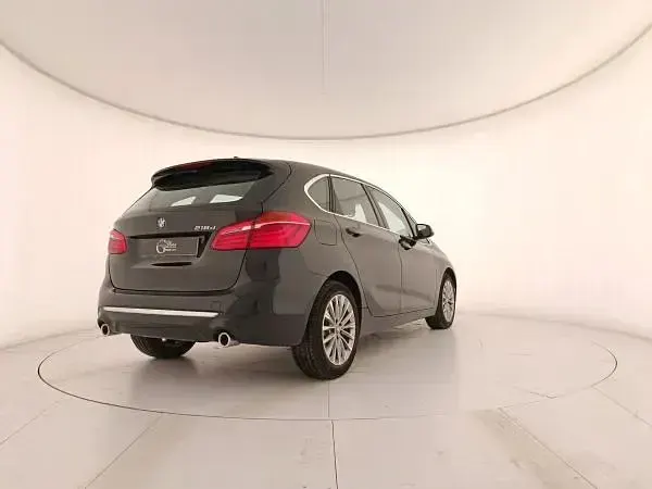 Usata BMW 218 Active Tourer Performance 150 CV (110 kW) 2020 Nero Monovolume