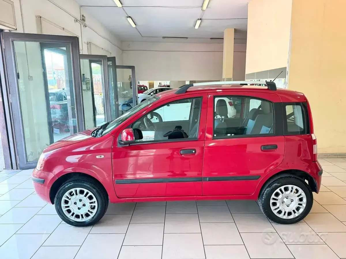 Usata Fiat Panda Dynamic 60 CV (44 kW) 2010 Rosso Utilitaria