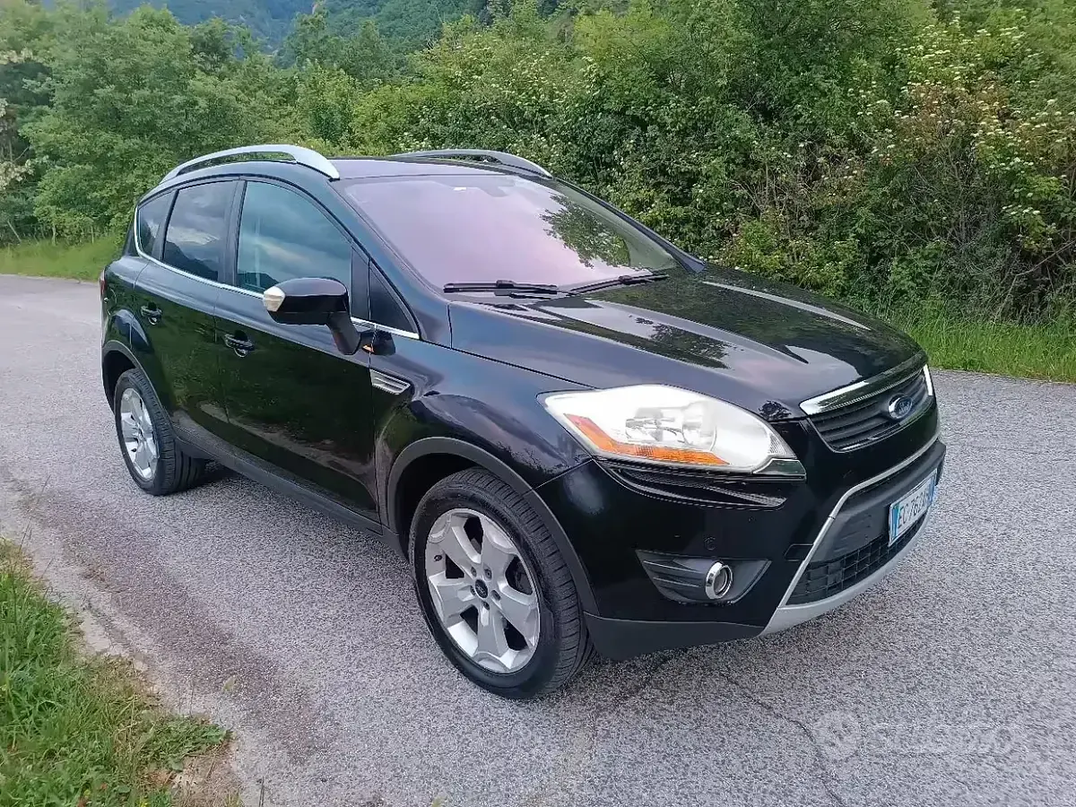 Usata Ford Kuga Titanium 163 CV (119 kW) 2010 Nero SUV