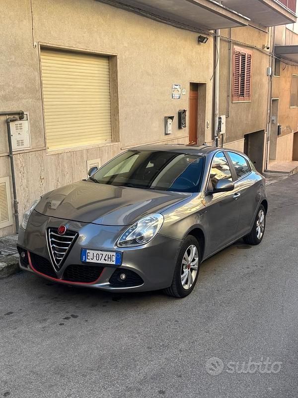 Usata 2011 Alfa Romeo Giulietta | 4300 € - Immagine 1/4