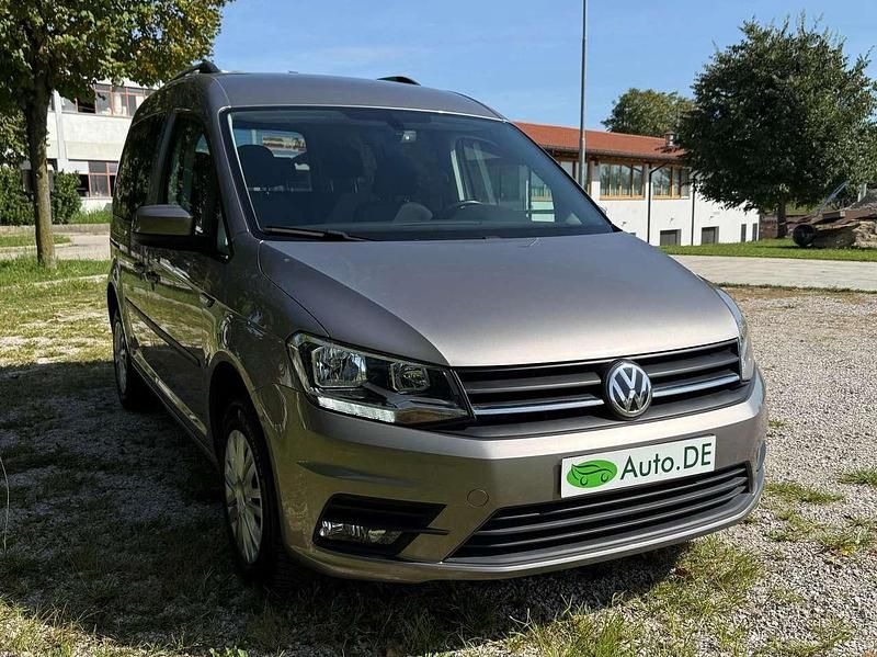 Usata VW Caddy 110 CV (80 kW) 2019 Marrone Monovolume