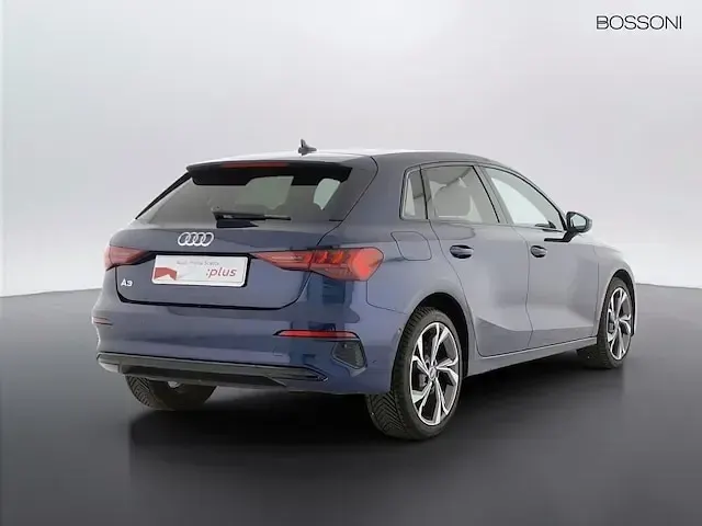 Usata Audi A3 Advanced Plus 116 CV (85 kW) 2023 Blu navarra metallizzato Berlina