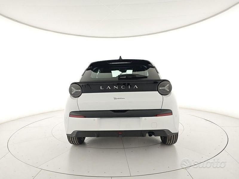 Usata Lancia Ypsilon 2024 Bianco Utilitaria
