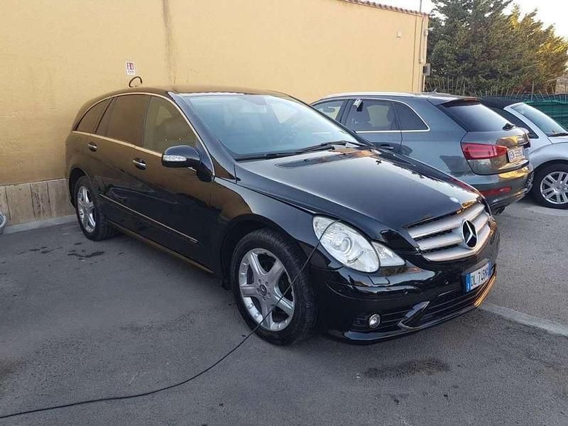 Usata 2008 Mercedes R320 Monovolume | 10.900 € (Molto cara) - Immagine 1/4