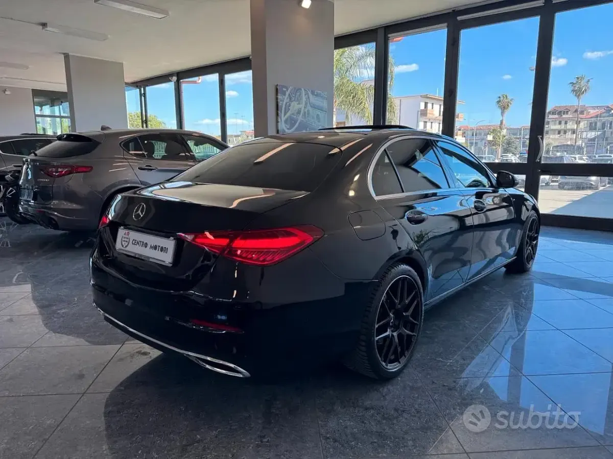 Usata Mercedes C220 AMG 200 CV (147 kW) 2022 Nero ossidiana Berlina