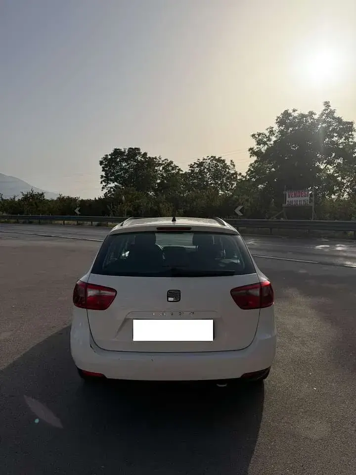 Usata Seat Ibiza ST Style 75 CV (55 kW) 2011 Bianco Station wagon