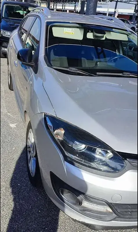 Usata Renault Mégane GrandTour LIMITED 110 CV (80 kW) 2015 Argento Station wagon