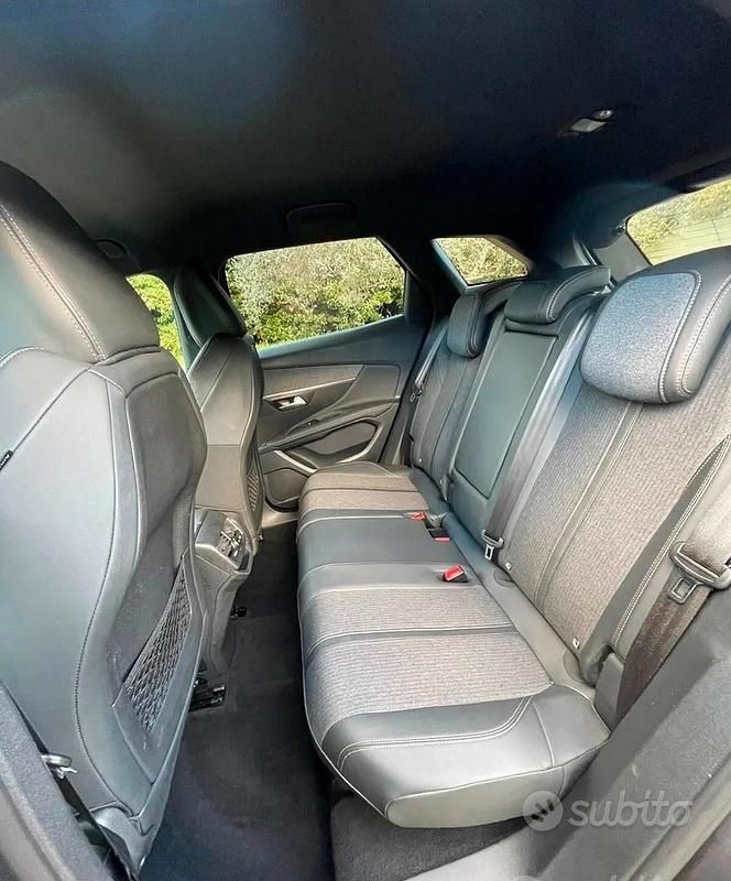 Usata Peugeot 3008 150 CV (110 kW) 2018 Grigio SUV