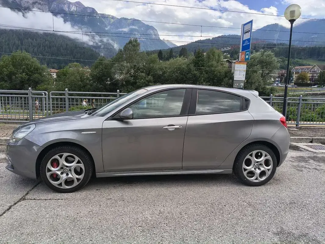 Usata Alfa Romeo Giulietta 120 CV (88 kW) 2019 Utilitaria