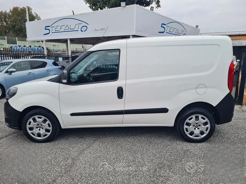 Usata Fiat Doblò 120 CV (88 kW) 2018 Bianco Monovolume