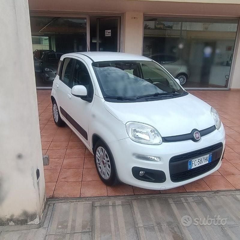 Usata Fiat Panda Lounge 95 CV (69 kW) 2016 Bianco Utilitaria