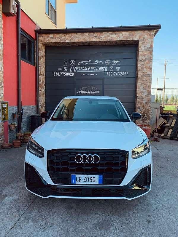 Usata Audi Q2 Ambiente 150 CV (110 kW) 2021 Bianco SUV