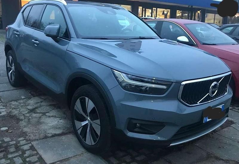 Usata Volvo XC40 Momentum 150 CV (110 kW) 2020 SUV