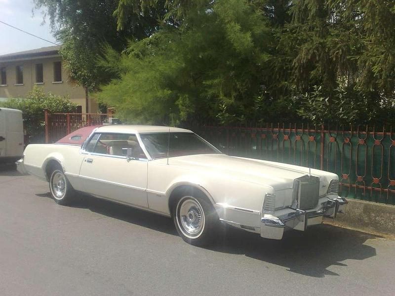 Usata Lincoln Continental 220 CV (161 kW) 1976 Bianco Coupé