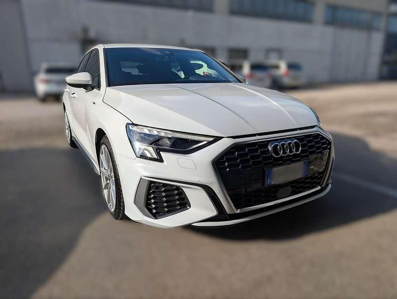 Usata Audi A3 Business 150 CV (110 kW) 2023 Bianco Berlina