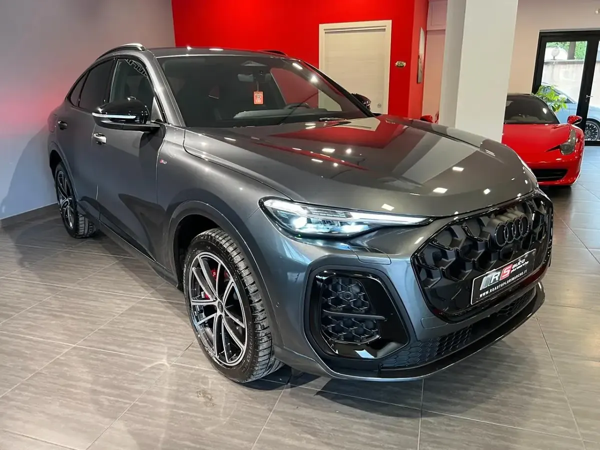 Nuova Audi Q5 S-Line 203 CV (149 kW) 2026 Grigio SUV