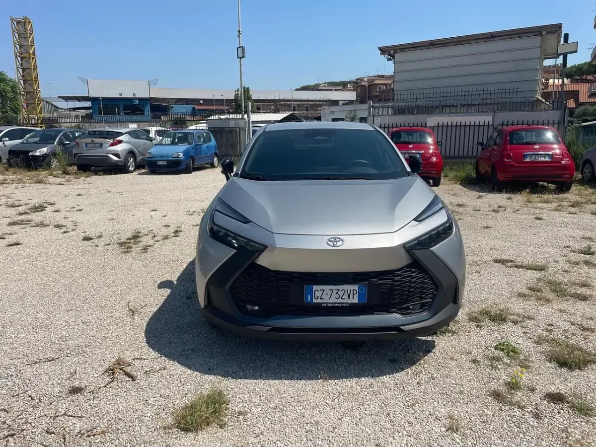 Usata Toyota C-HR Trend 97 CV (71 kW) 2025 Argento SUV