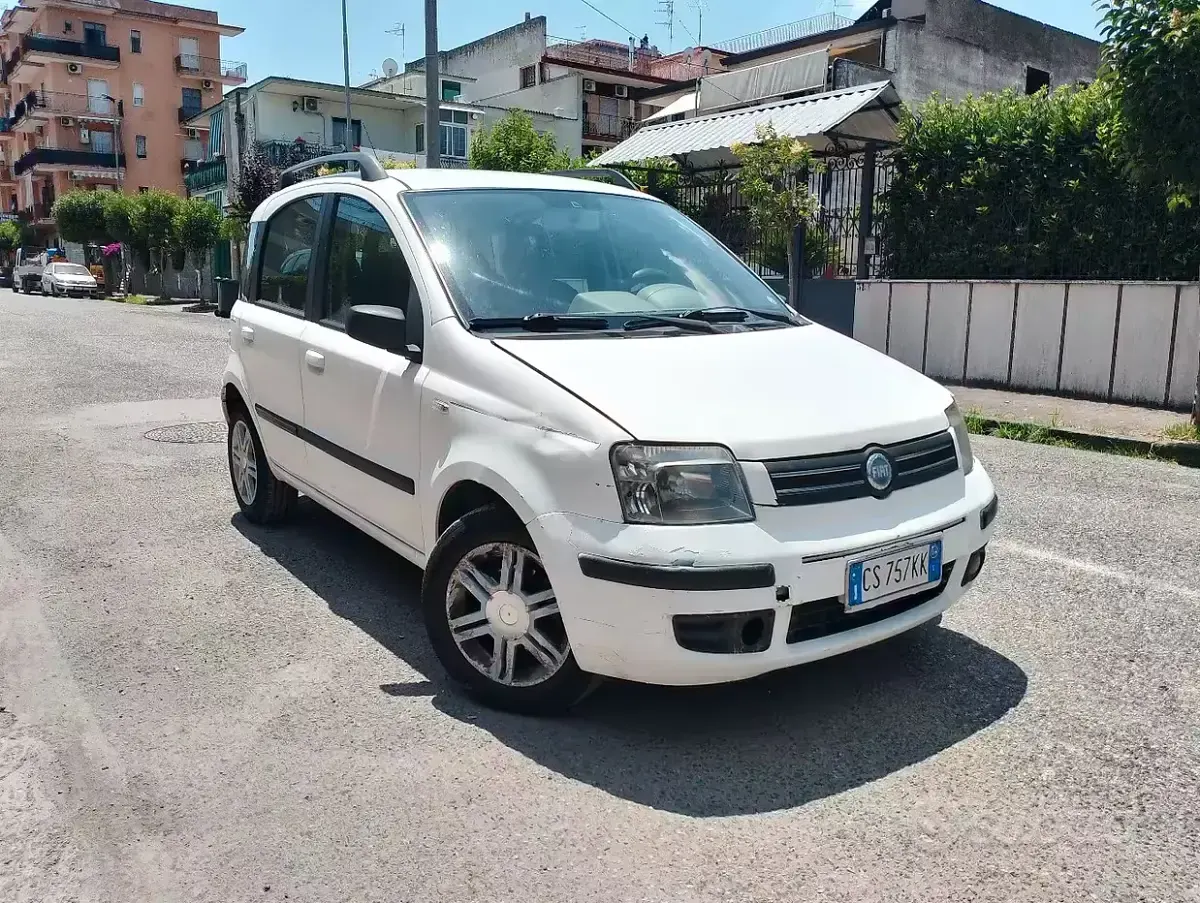 Usata Fiat Panda Dynamic 69 CV (50 kW) 2004 Utilitaria