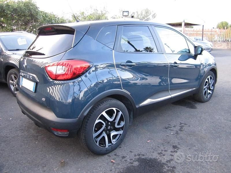 Usata Renault Captur 90 CV (66 kW) 2014 Blu SUV