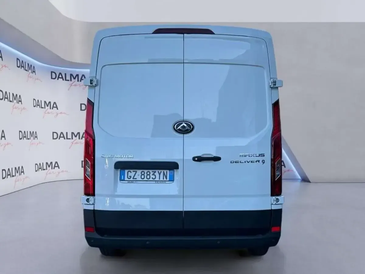 Nuova Maxus V90 150 CV (110 kW) 2025 Bianco Furgone