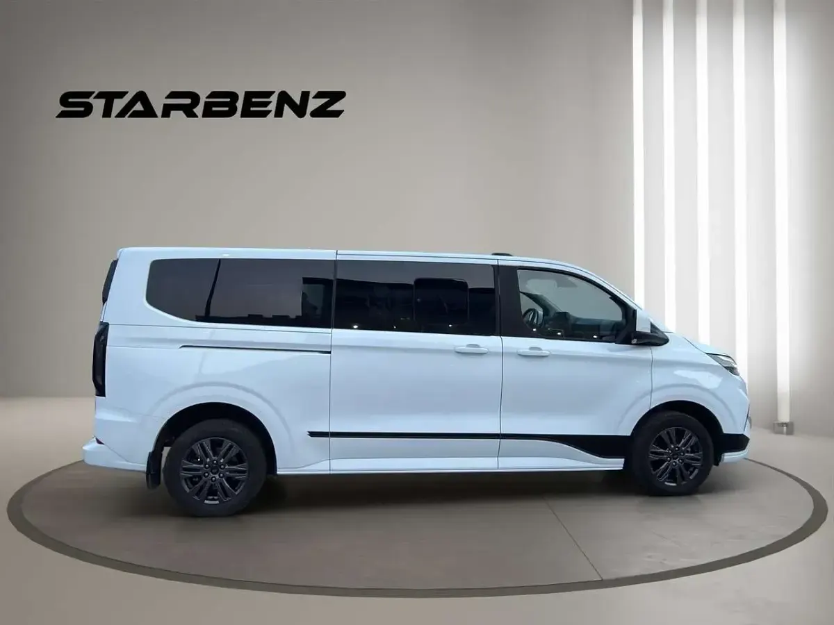 Usata Ford Tourneo Custom Titanium 170 CV (125 kW) 2025 Bianco Furgone